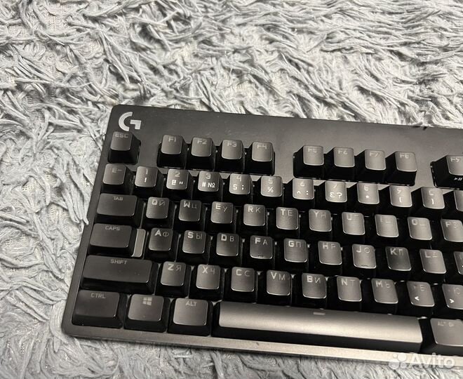 Клавиатура Logitech G Pro
