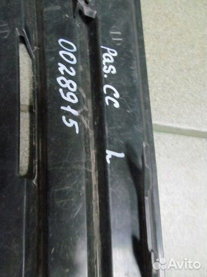 Решетка бампера Volkswagen Passat CC 2008