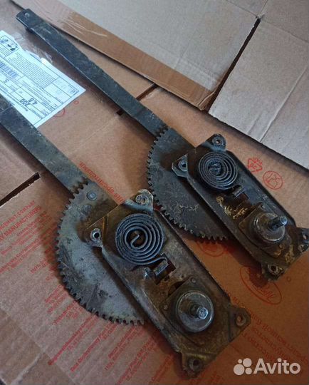 Стеклоподъемник ЗИЛ 130 Новая