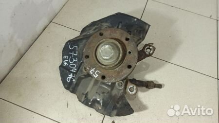 Кулак передний левый бмв