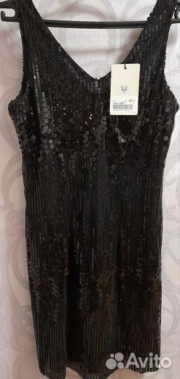Платье с пайетками, новое, 42р