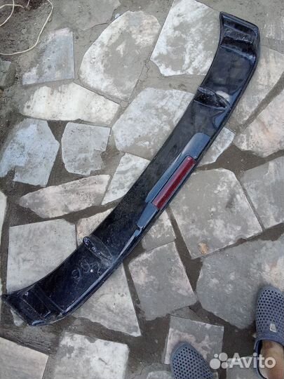 Спойлер с доп.сигналом