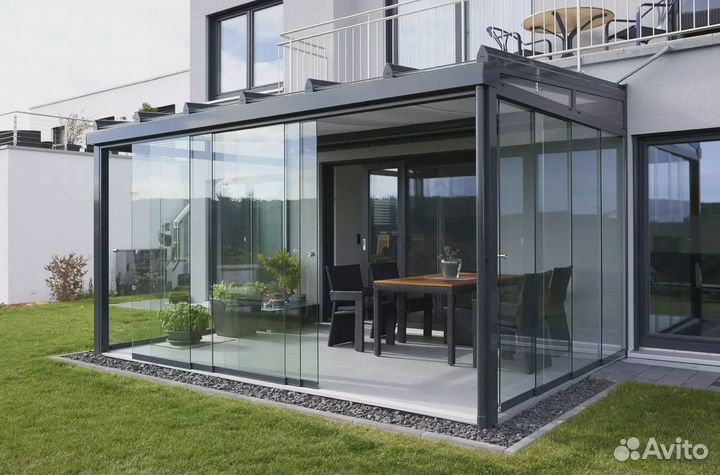 Безрамное остекление домов