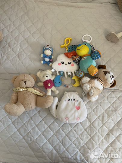 Мягкие игрушки и брелоки