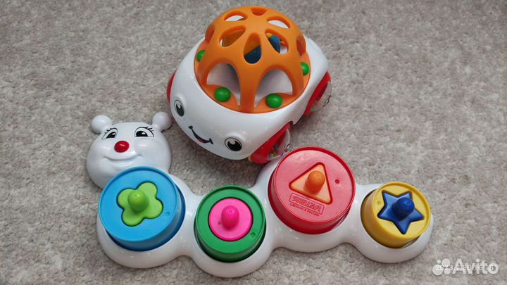 Развивающие игрушки для малышей пакетом