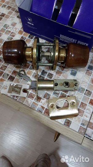 Дверные ручки