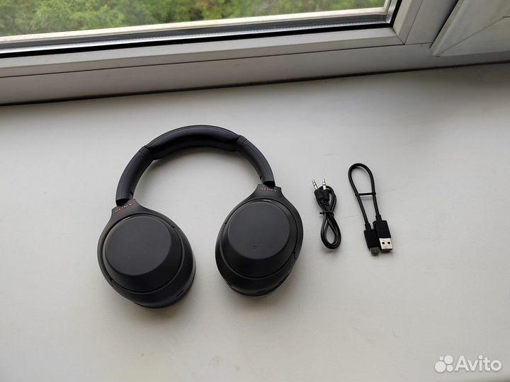 Наушники Sony WH-1000XM4