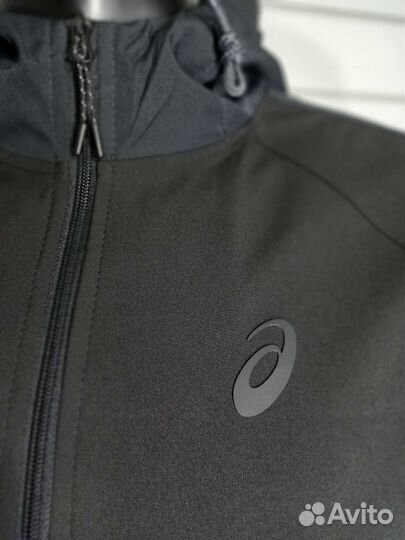 Спортивные костюмы