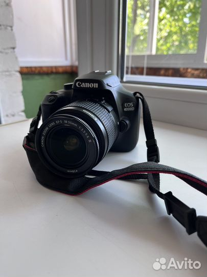 Canon eos 4000d kit