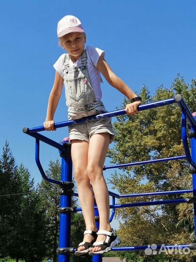 Джинсовый комбинезон для девочки р. 146-152