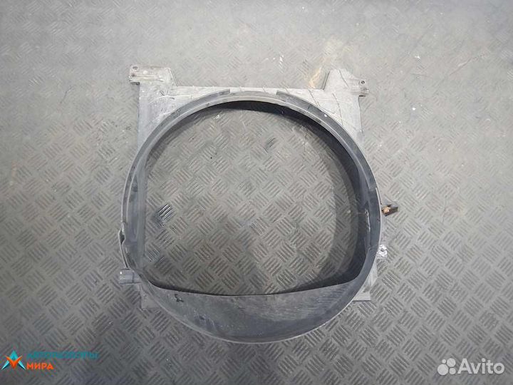 Диффузор вентилятора Mitsubishi Pajero 2 рест