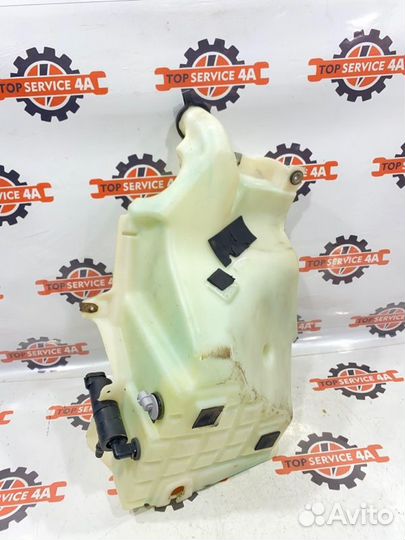 Бачок омывателя Chevrolet Trailblazer GMT360 LL8