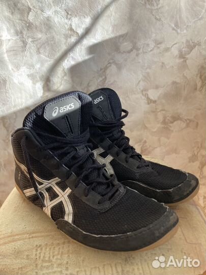Борцовки asics
