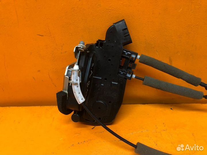 Замок двери задний левый Infiniti Ex35 J50 3.5