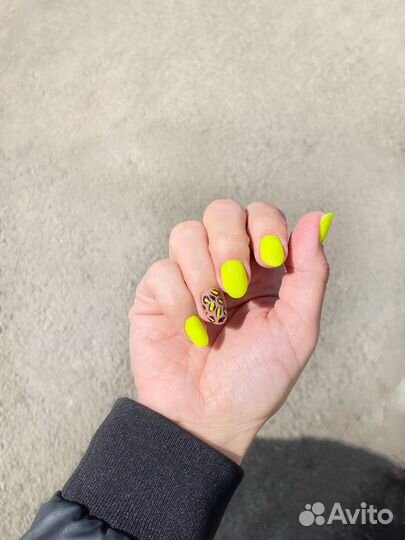 Маникюр, гель-лак, наращивание ногтей