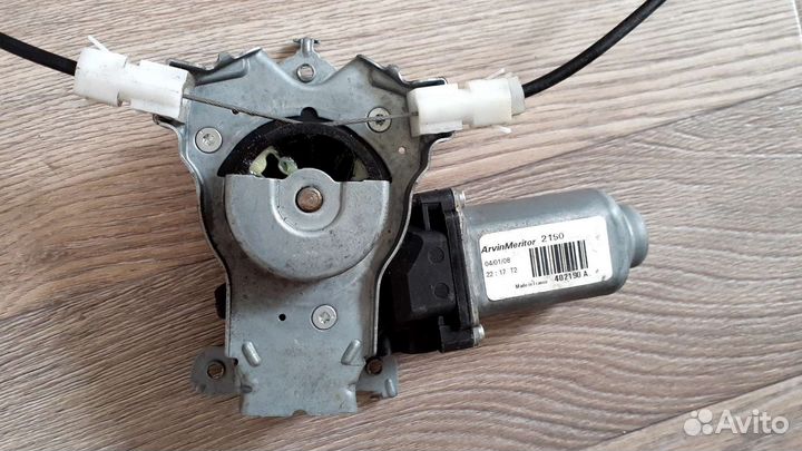 Стеклоподъемник задний правый Nissan Qashqai 1 J10