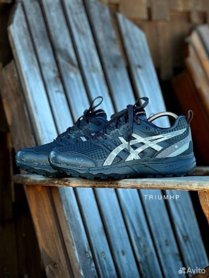 Кроссовки Asics