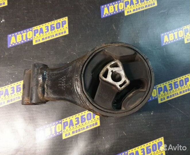 Опора двигателя задняя Opel Astra J Chevrolet Cruz