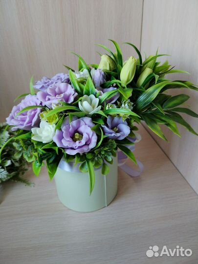 Букет с Эустомами из мыла