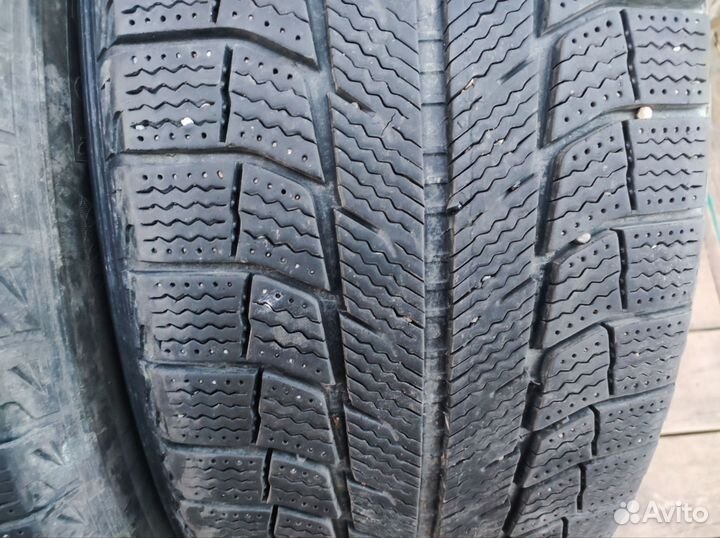 Michelin Latitude X-Ice 235/55 R19 101H