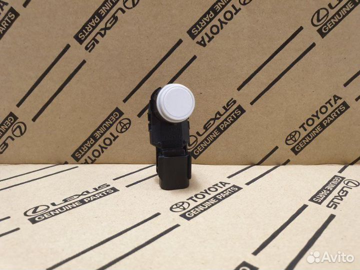 Датчик парковки (парктроник) Toyota Camry V70