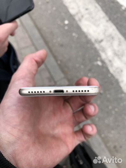 iPhone 7, 128 ГБ
