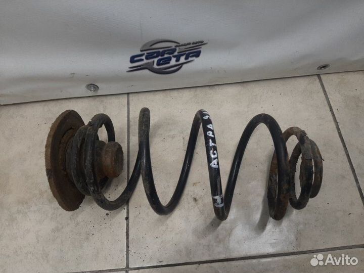 Пружина подвески задняя Opel Astra H Z16XER 2010