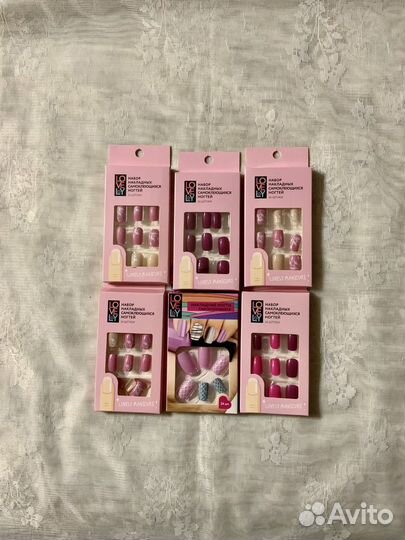 Ногти самоклеющиеся новые