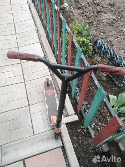 Трюковой самокат TT Duker 202