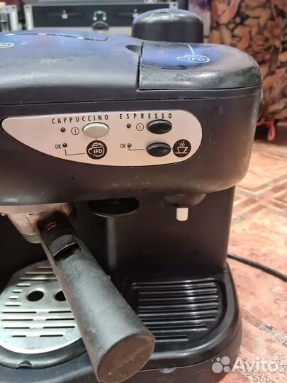 Кофемашина Delonghi