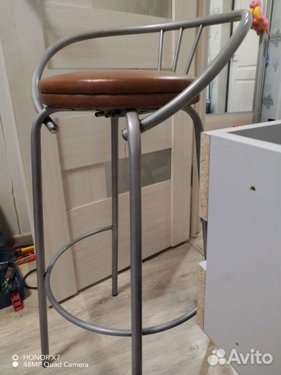 Стул барный