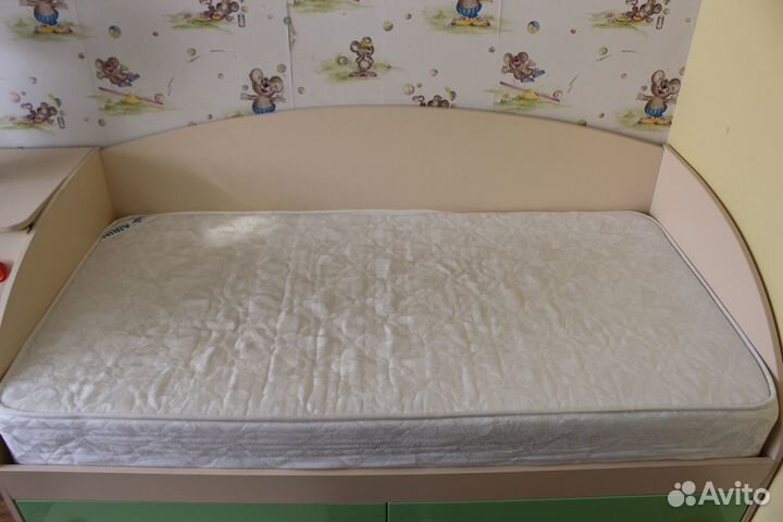 Детская кровать от 3 лет с матрасом бу