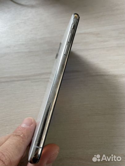 iPhone X, 64 ГБ