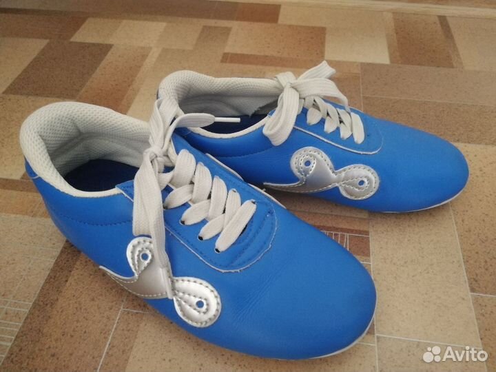 Кеды для занятий ушу 32р