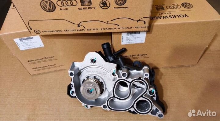 Водяная помпа в корпусе термостатом VAG 04E121600