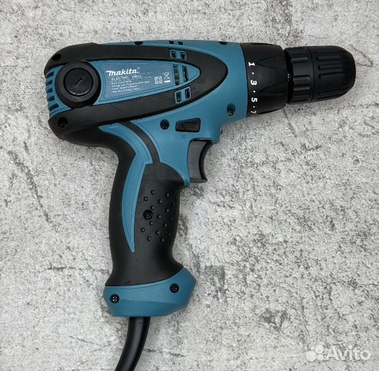 Шуруповёрт сетевой Makita