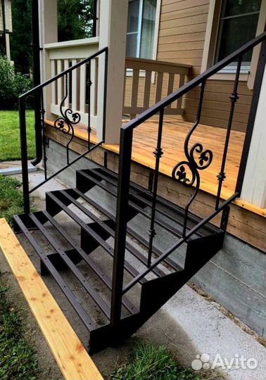 Метлличесакую лестницу Изготовим