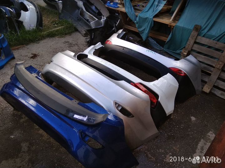 Оригинальный задний бампер hyundai