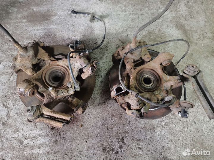 Задние кулаки Mercedes w202