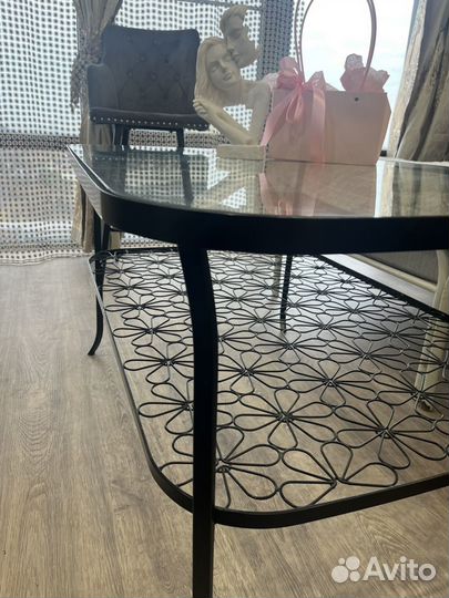 Журнальный столик Икеа