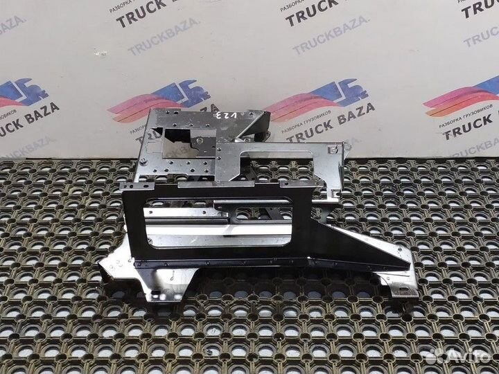 Кронштейн блока предохранителей Volvo FH