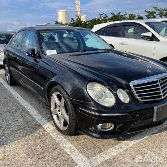 Крыло на мерседес w211 рестайлинг AMG 2007г