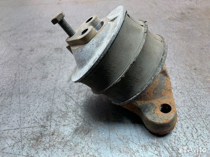 Кронштейн двигателя правый Scania R420 4*2 420