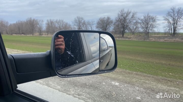 Обменяю зеркала Dodge Ram