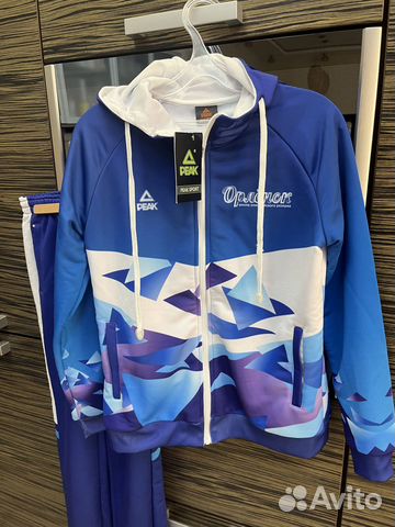 Костюм спортивный