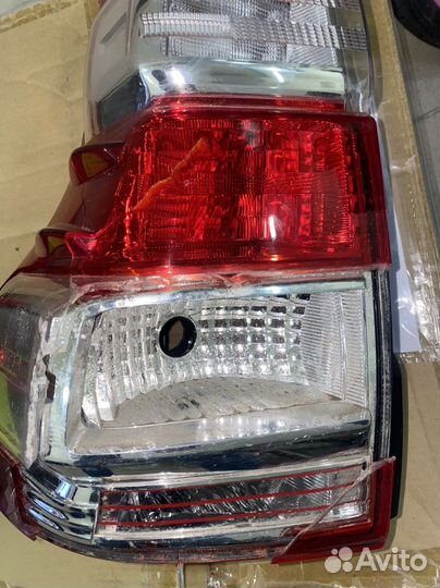 Задний фонарь toyota land cruiser prado 150