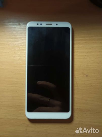 Телефон Redmi 5 plus
