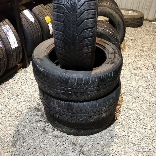 Semperit Master-Grip 2 215/60 R17