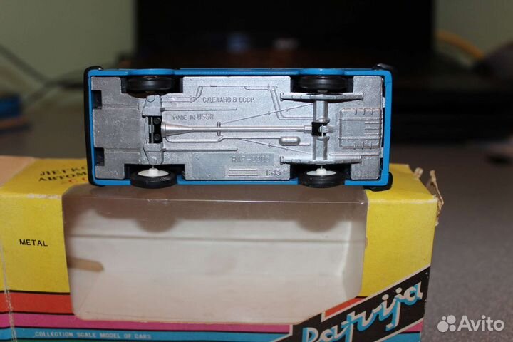 Модель автомобиля СССР раф-2203