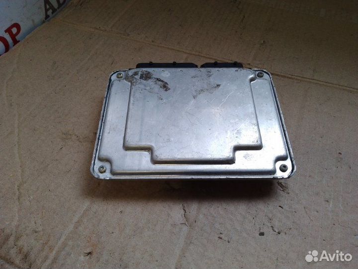 Блок управления двигателем Audi A6 1.9D 1999